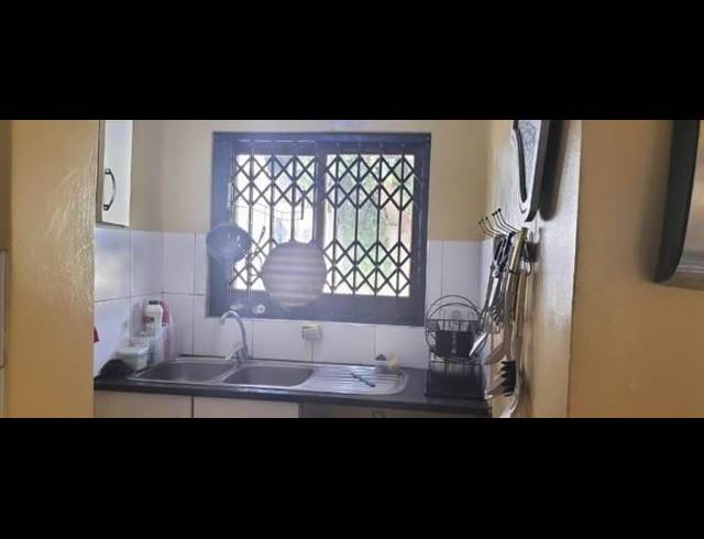 3 BEDROOM HOUSE FOR SALE IN KENSINGTON